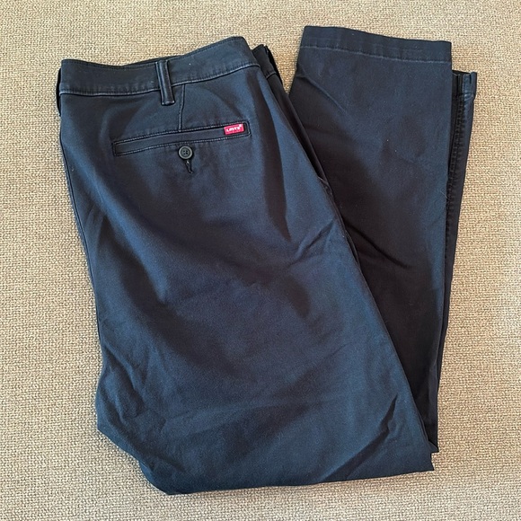 Men’s black straight taper Levi’s - Picture 1 of 4